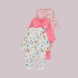 baby sleepsuit