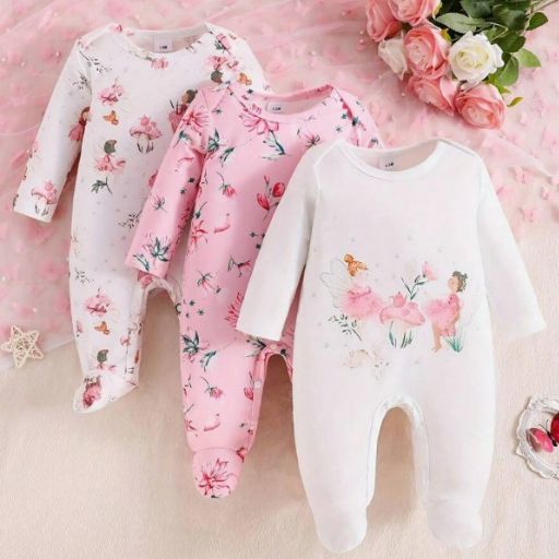 baby sleepsuit