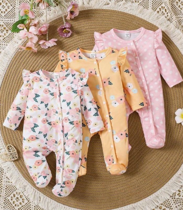baby sleepsuit