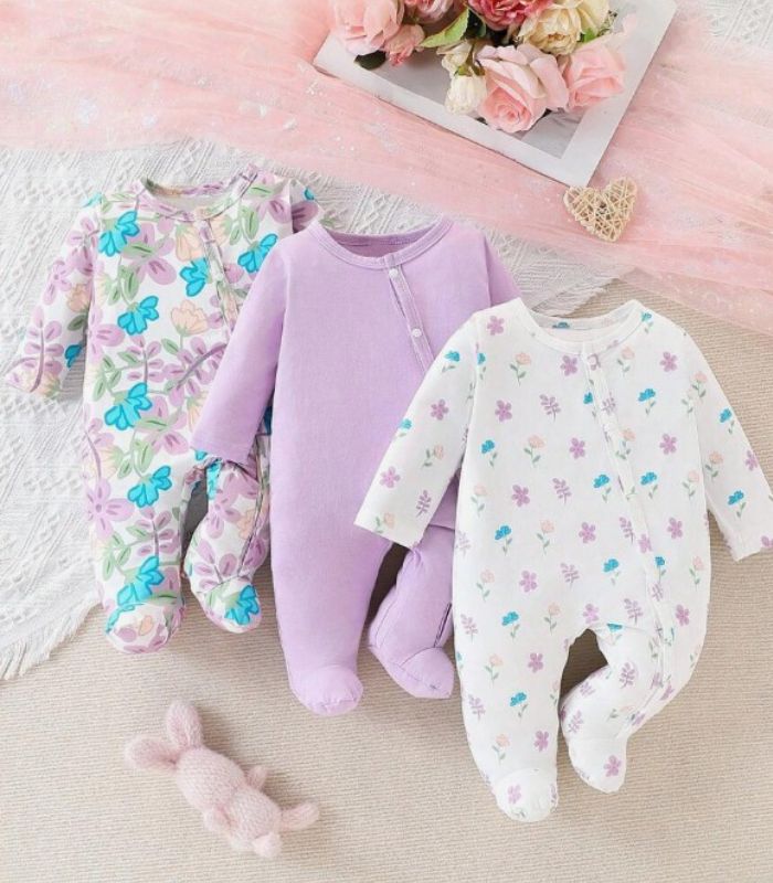 baby sleepsuit