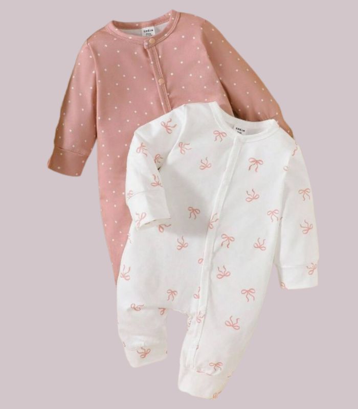 baby sleepsuit