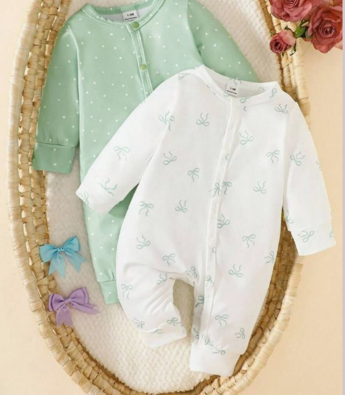 baby sleepsuit