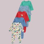 baby sleepsuit