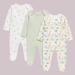 baby sleepsuit
