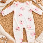 baby sleepsuit